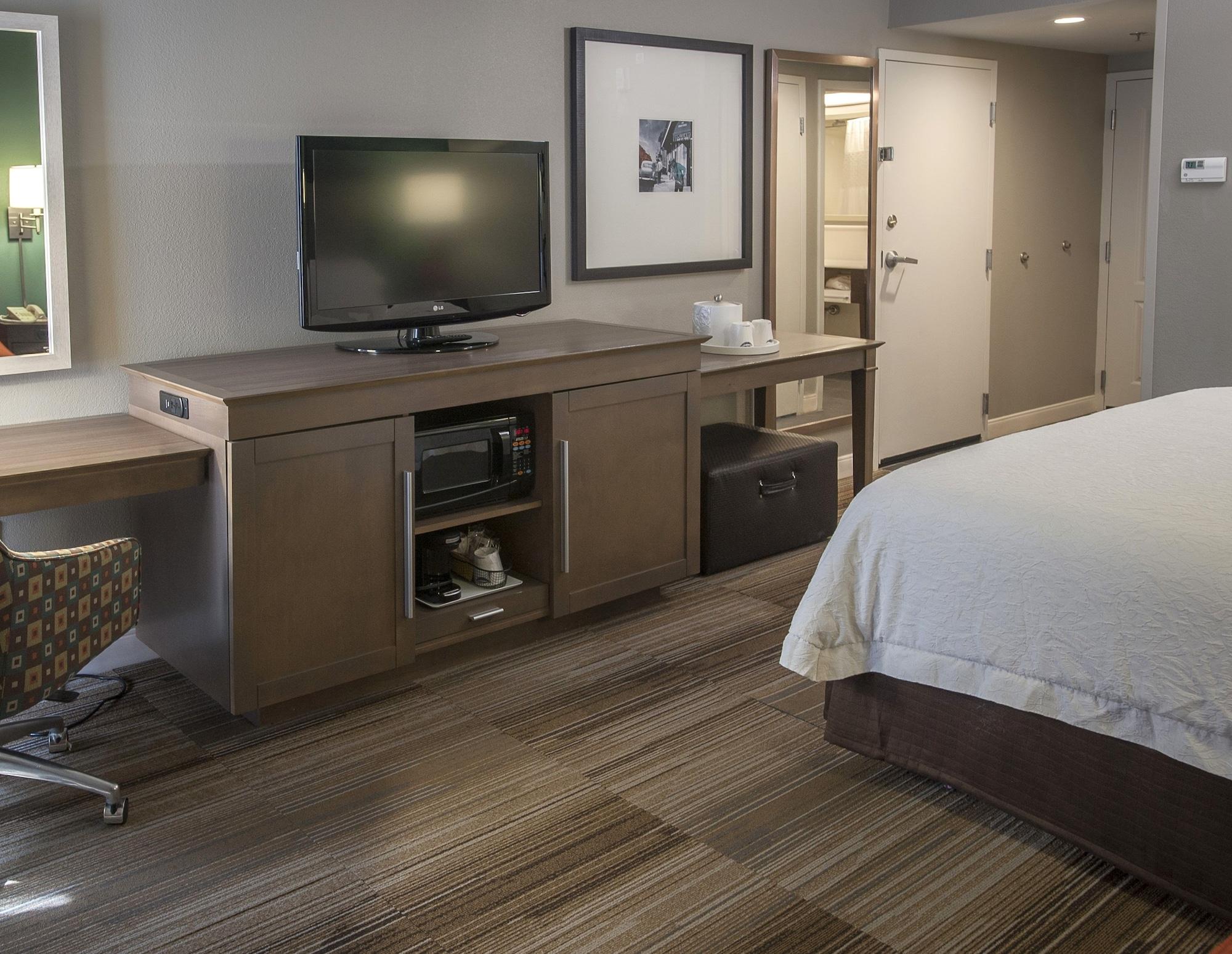 Hampton Inn New Orleans/St.Charles Ave Экстерьер фото